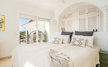 Property slide 15