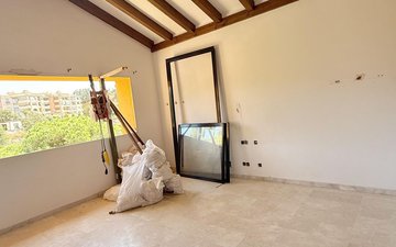 Property slide 14