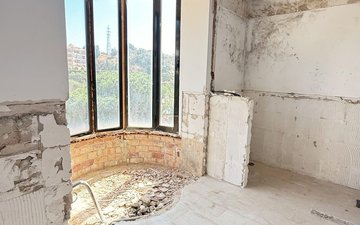 Property slide 18