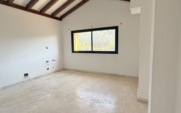Property slide 5