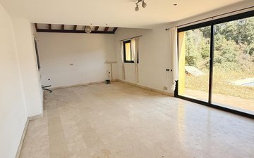Property slide 7