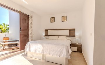 Property slide 16