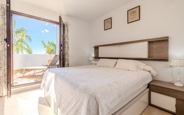 Property slide 18