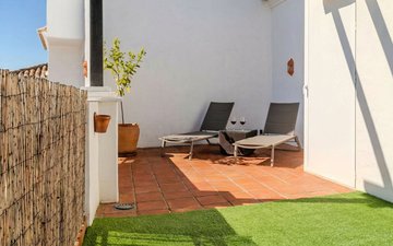 Property slide 21