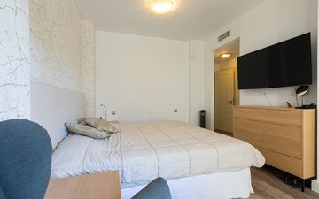 Property slide 22