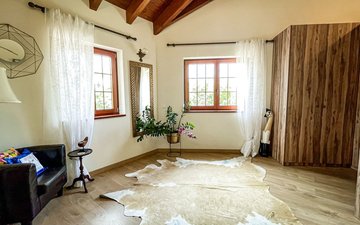 Property slide 22