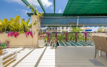 Property slide 25