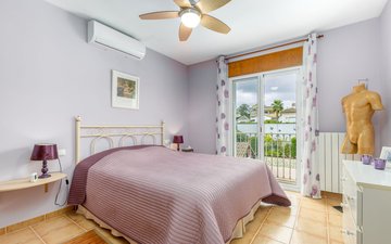 Property slide 20