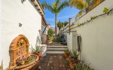 Property slide 33