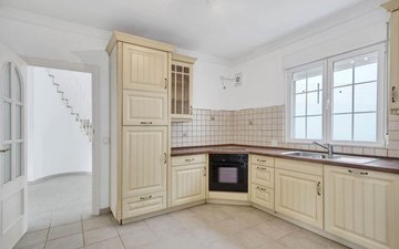 Property slide 11