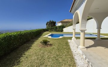Property slide 25