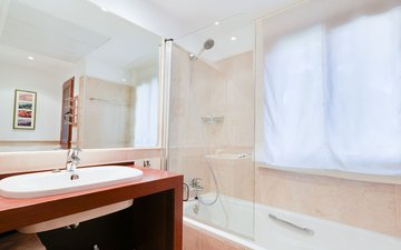 Property slide 18