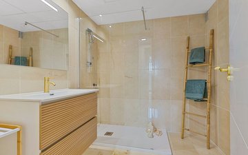 Property slide 19