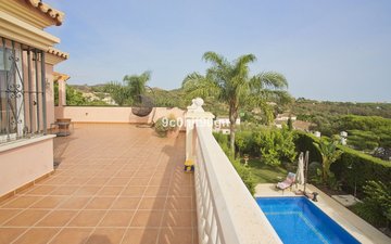 Property slide 19