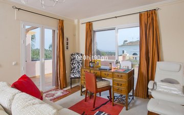 Property slide 20