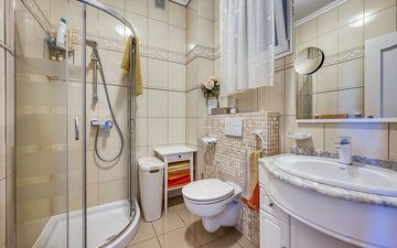 Property slide 25