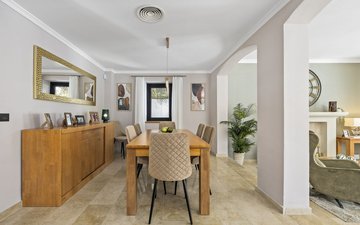 Property slide 20
