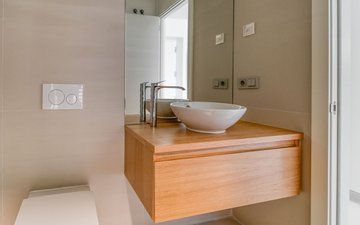 Property slide 19