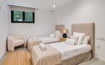 Property slide 21
