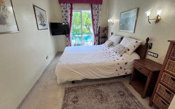 Property slide 10