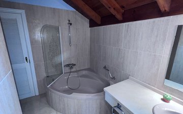 Property slide 21