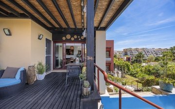 Property slide 22