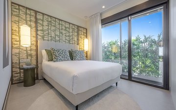 Property slide 18