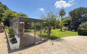 Property slide 47