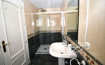 Property slide 39
