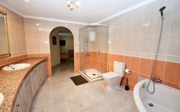 Property slide 60