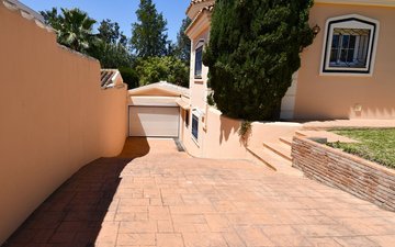 Property slide 98