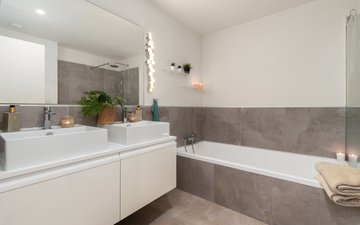 Property slide 25