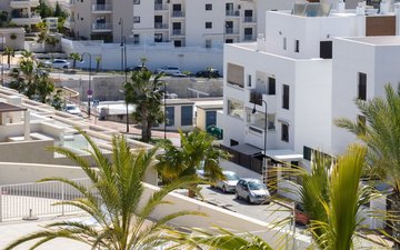 Property slide 38