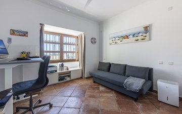 Property slide 25