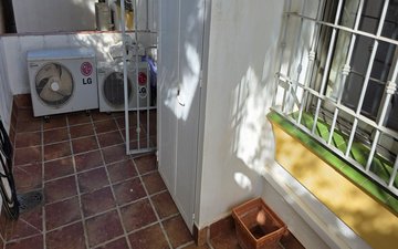 Property slide 22