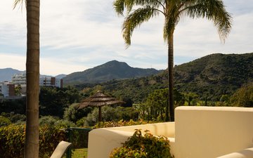 Property slide 25