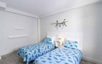 Property slide 10