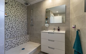 Property slide 18