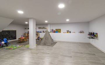 Property slide 38