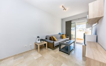 Property slide 18