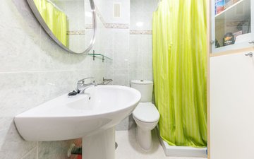 Property slide 32