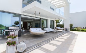 Property slide 44