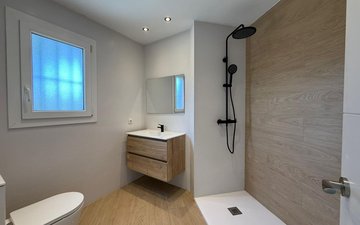 Property slide 48