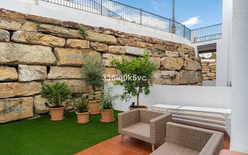 Property slide 44