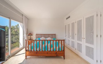 Property slide 16