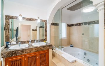 Property slide 10