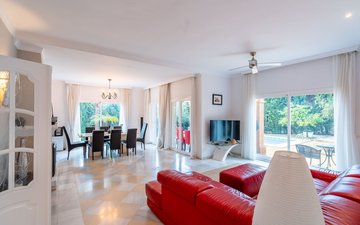 Property slide 18