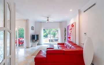 Property slide 20