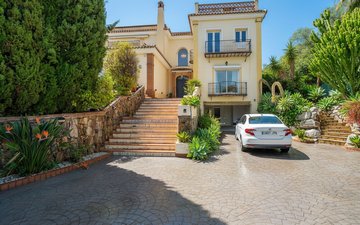 Property slide 36