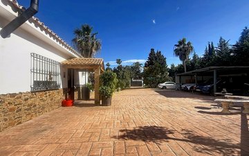 Property slide 40